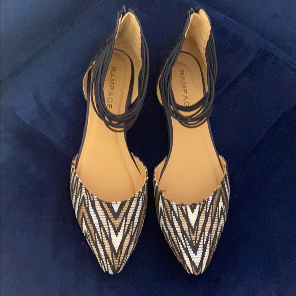 Cute/Classy Pointed Toe Flats